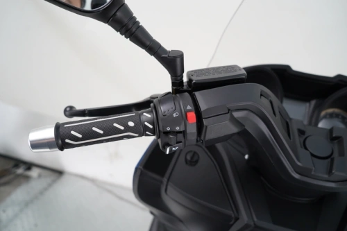 Скутер Vento (Венто) VMC Z1 TY300T-2E 276 см3 СЕРИЯ Т3000 BLACK фото 22 Скутер Vento (Венто) VMC Z1 TY300T-2E 276 см3 СЕРИЯ Т3000 BLACK фото 22