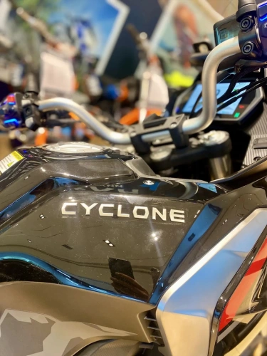 Мотоцикл дорожный CYCLONE (Циклон) RX600 ADV (SR600GY) чёрный с ПТС фото 19