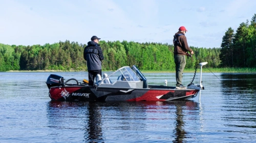 Лодка ПНД Navix (Навикс) C43 2 консоли фото 2 Лодка ПНД Navix (Навикс) C43 2 консоли фото 2