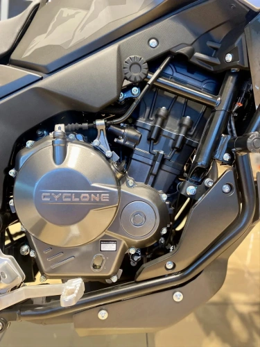 Мотоцикл дорожный CYCLONE (Циклон) RX600 ADV (SR600GY) чёрный с ПТС фото 18